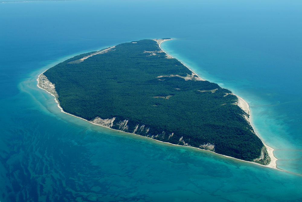 Islands, Ships and Sailboats » Islands, Ships and Sailboats » South Fox Island WE Anderson