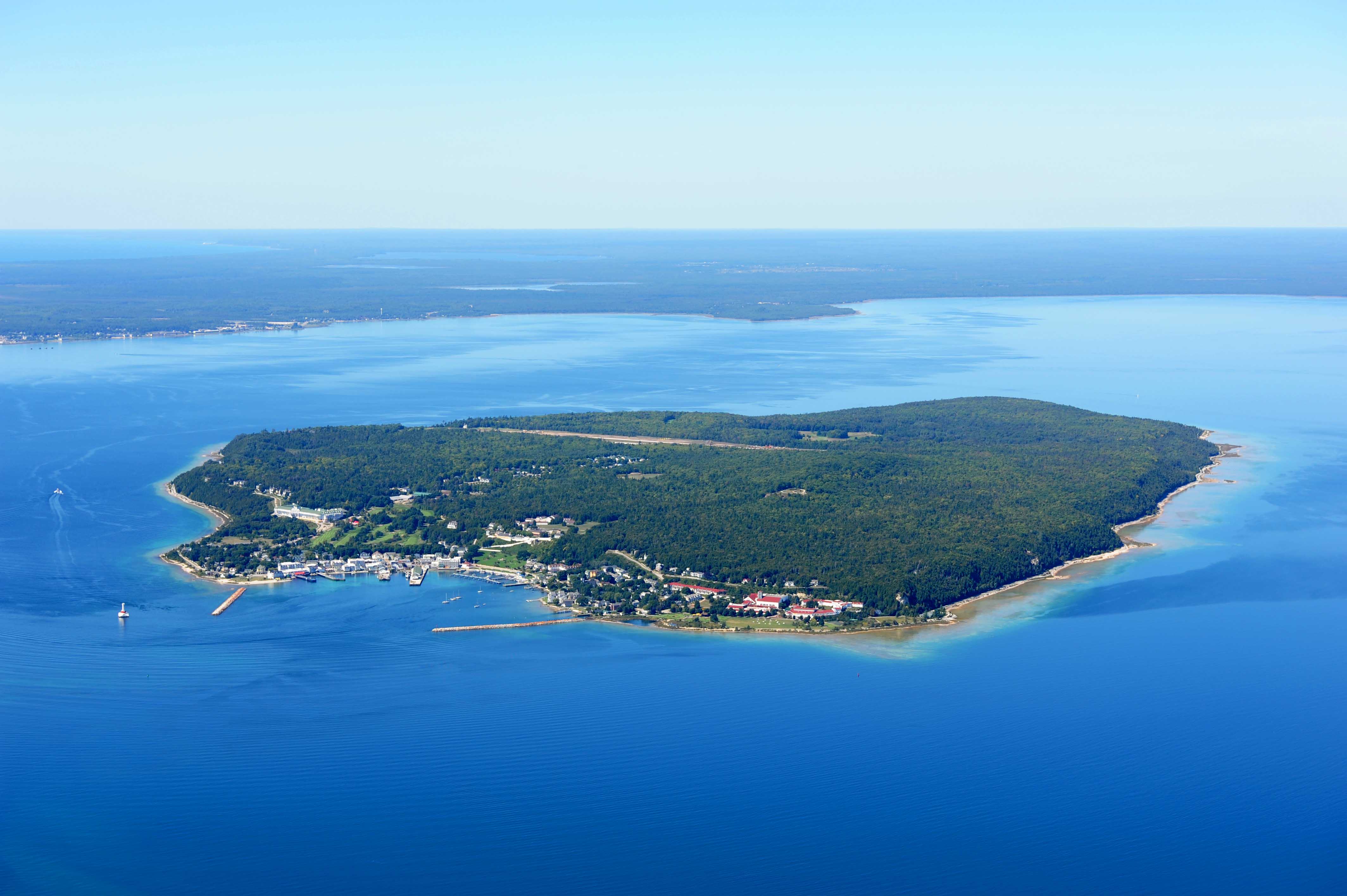 Mackinaw Island S-N 2011