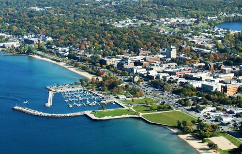 Traverse City Waterfront Fall NW-SE 2010