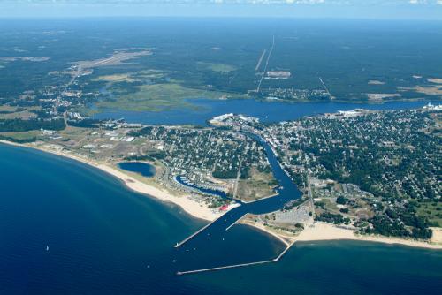 Manistee Harbor #2 W-E